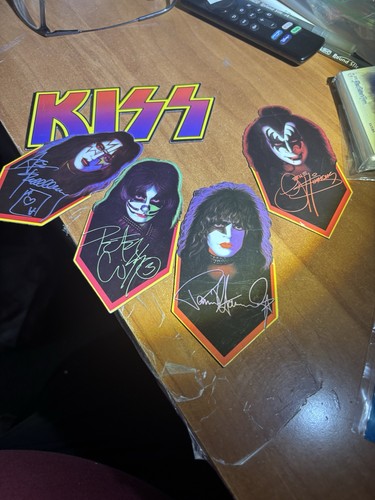 Kiss 2001 mega - kiss,