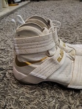 Nike LeBron Zoom Soldier 10