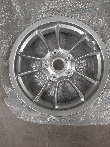Front piaggio rim for vespa - piaggio,