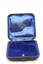 Vintage earrings box Barbara Cattle