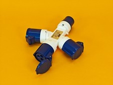 3 Way Hook-Up Splitter 230V 16