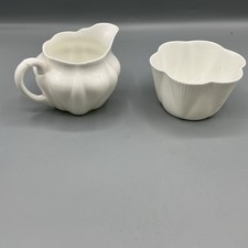 Shelley White Dainty shape jug and bowl 