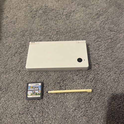 Nintendo dsi handheld - nintendo,