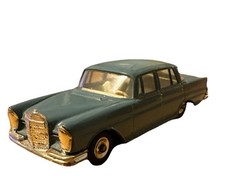 DINKY 186 MERCEDES BENZ 220SE