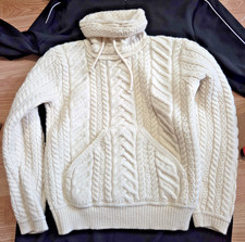 Aran crafts merino wool cable