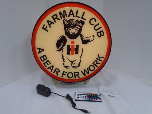 Farmall cub round - round, display