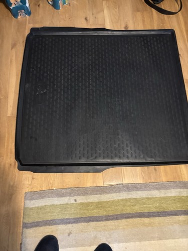 Passat estate load boot - load,