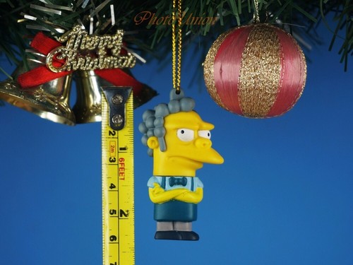 Simpsons family moe szyslak - family,