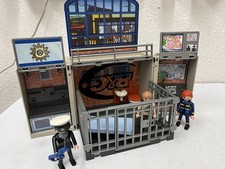 PLAYMOBIL CITY POLICE SET 5421