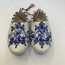 Vintage Delft Holland Painted Blue & White clogs shoes Ornamental