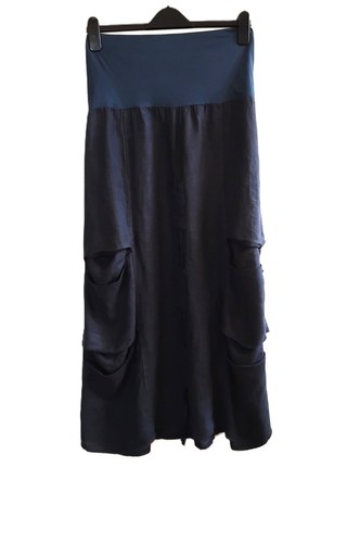 Boutique dark blue linen