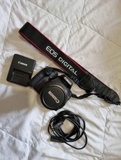 Canon EOS 1000D DSLR Camera, for sale, in good working condition!