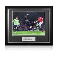 Robin Van Persie Signed Manchester United Football Photo: Volley. Deluxe Frame