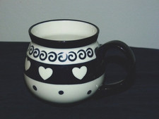 SOCCA MUG - NAVY and White Hearts & Swirls VGC