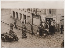 WW2 Press Photo Scene After German Sailor Shoots At Civilians Denmark 1943 #NL2