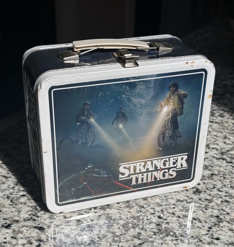 Netflix stranger things metal - things,