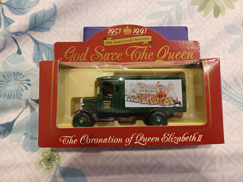 Lledo limited edition queen - lledo,