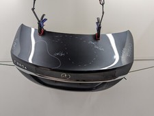 MERCEDES C CLASS W205 TAILGATE BOOT LID IN TENORITE GREY SALOON 2016