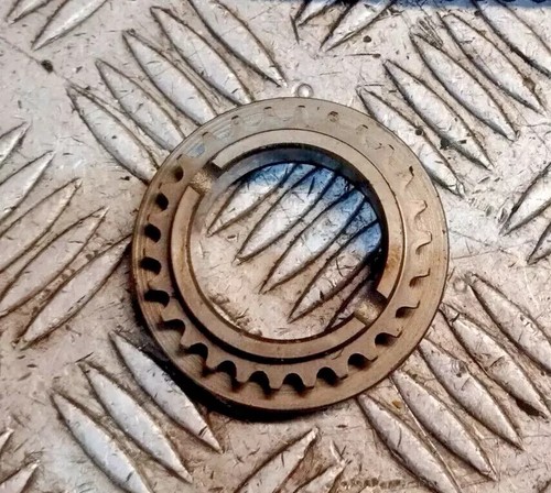 Triumph tiger 955i oil pump - ,