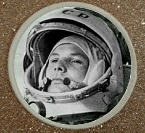 Yuri gagarin first space - gagarin,