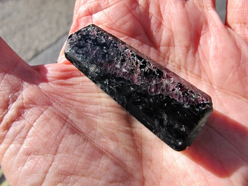 Garnet crystal tower mini - garnet,