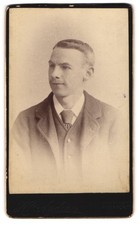 Photograph H. Andrews
