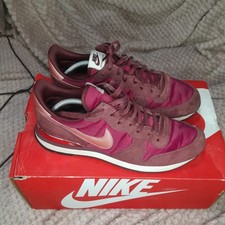 NIKE Air Internationalist Maroon Waffle Vortex size UK 7 EU 42