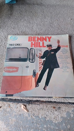 Benny hill sings ernie - sings, vinyl