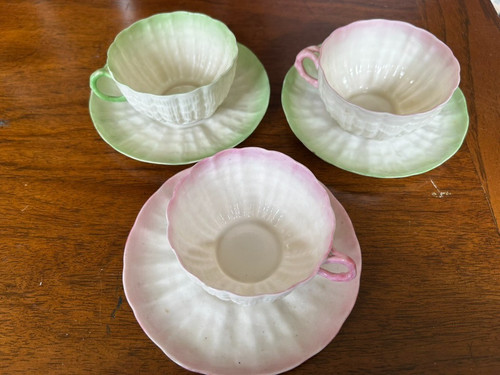 Vintage belleek ireland - belleek, pink