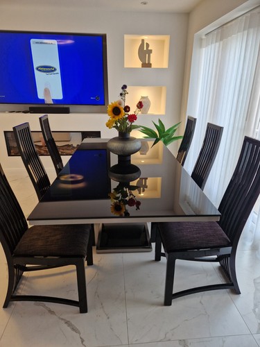 Luxury italian black glass