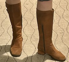 Vintage 1970s Tan Suede Boots