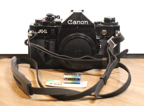 Canon 35mm film slr - a-1,