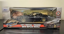 JADA 1/24 PONTIAC FIREBIRD SMOKEY AND THE BANDIT + BELT BUCKLE 30998 BOX DAMAGE