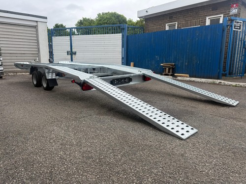 Car trailer transporter - car,