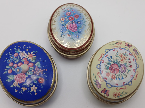 Vintage small tins the - small,