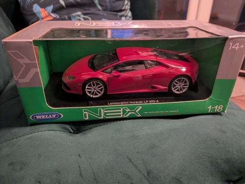 Welly lamborghini huracan - 1:24,