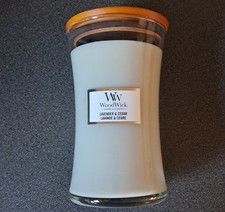 Woodwick Lavender and Cedar, Large Candle 610g, Hourglass Scented Candle.