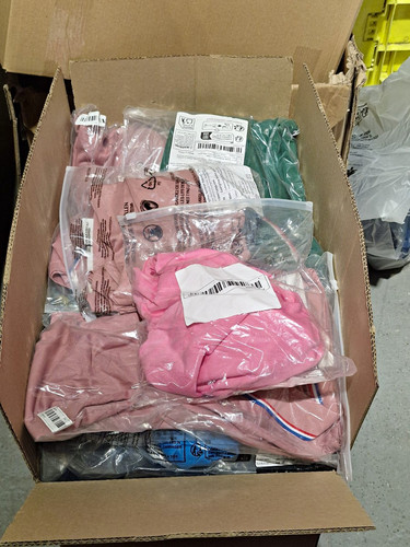 Mixed clothing wholesale - clothing,