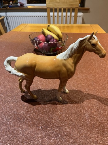Beswick horse 1182 palomino - 1182,
