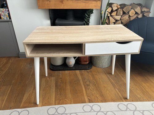 Desk dressing table - /,
