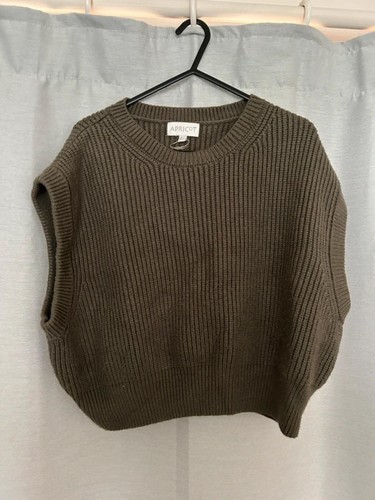 Apricot sleeveless jumper - sleeveless,