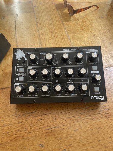 Moog minitaur analogue - minitaur, bass