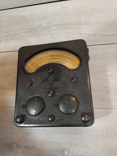 Vintage universal avometer - universal,