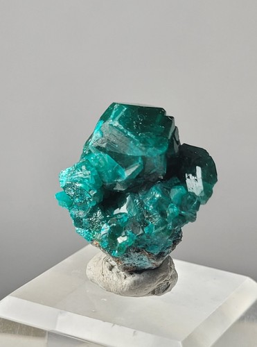 Dioptase crystal specimen from - dioptase,