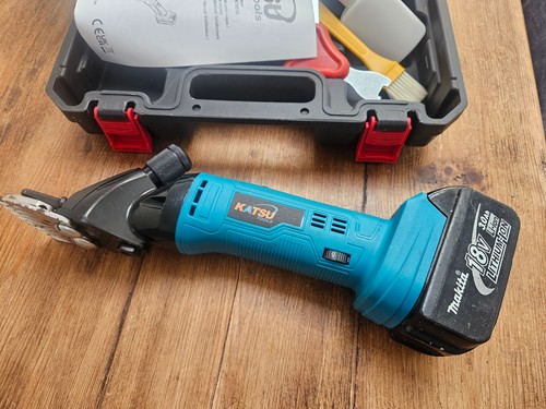Katsu cordless sheep shearing - sheep,