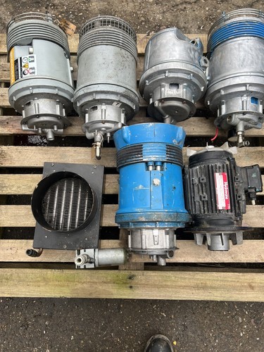 Hydrovane airends and - airends,