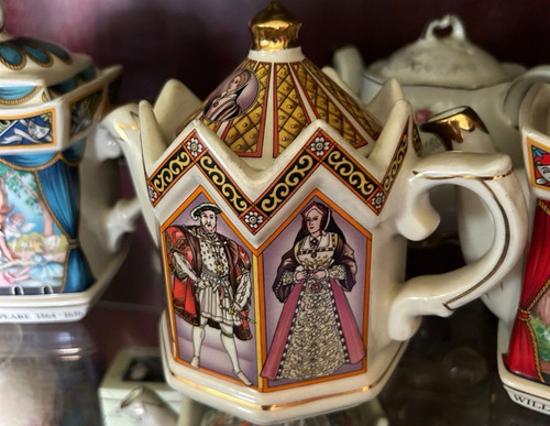Decorative ceramic teapot - decorative,