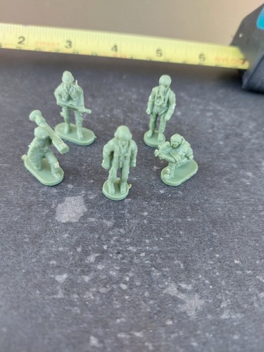 Vintage miniature soldier - vintage, set