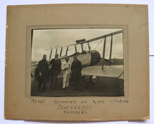 Biplane avro 504 - biplane,