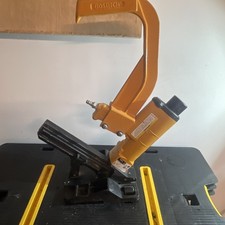 BOSTITCH MANUAL FLOORING NAILER, MIIIFN Pneumatic Flooring / Stapler